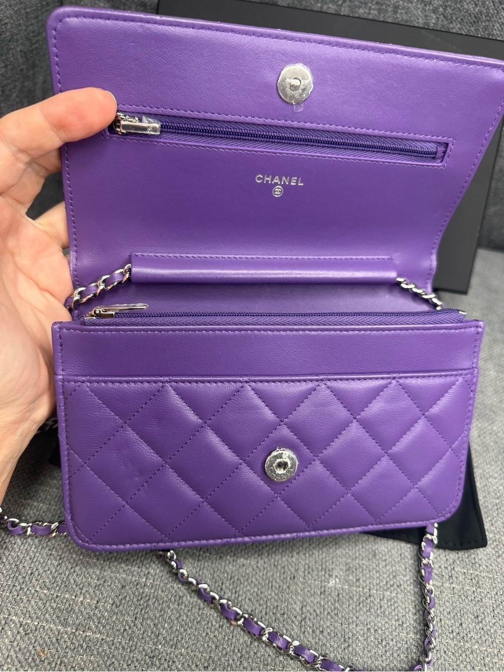 CHANEL wallet on chain CC crystal stars lambskin leather bag - Picture 8 of 10